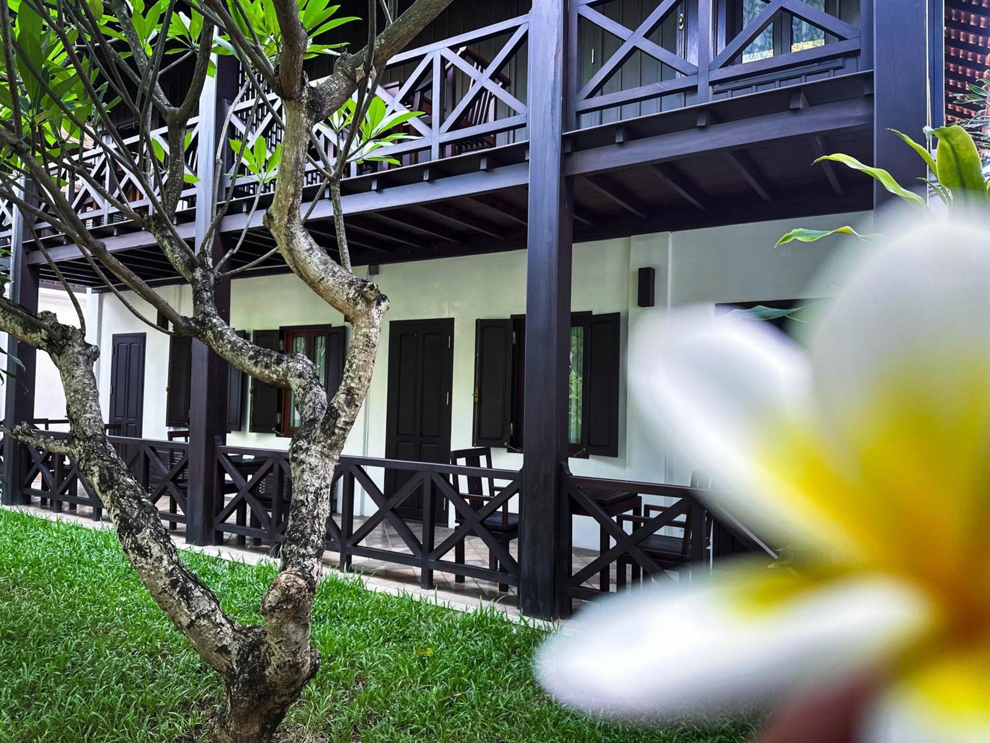 Meuangluang Hotel Луангпхабанг Экстерьер фото