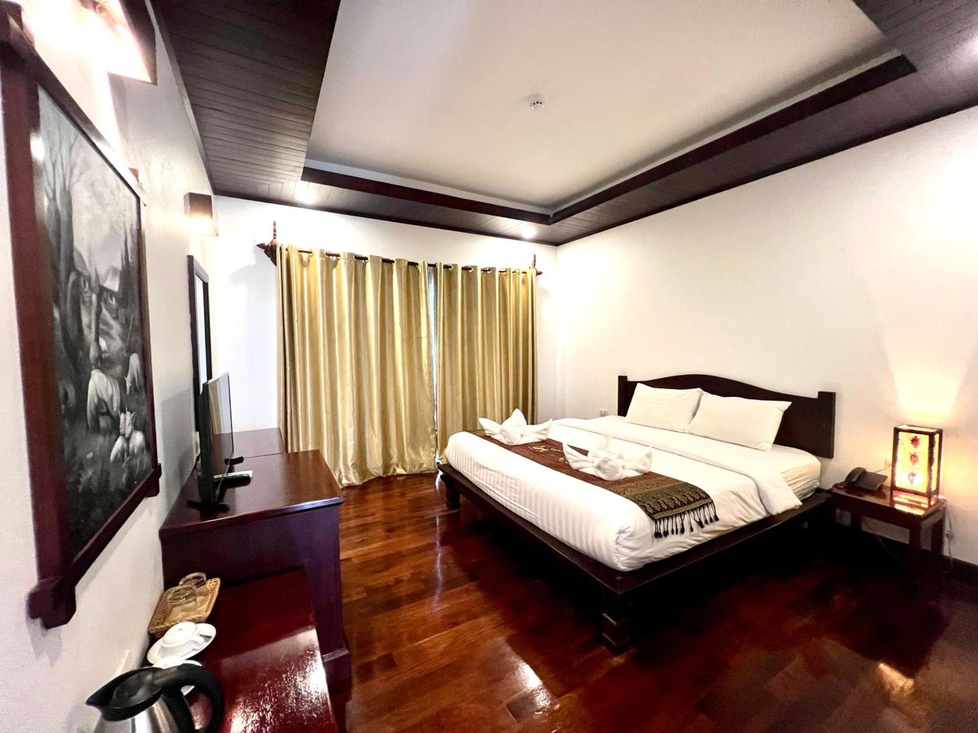 Meuangluang Hotel Луангпхабанг Экстерьер фото
