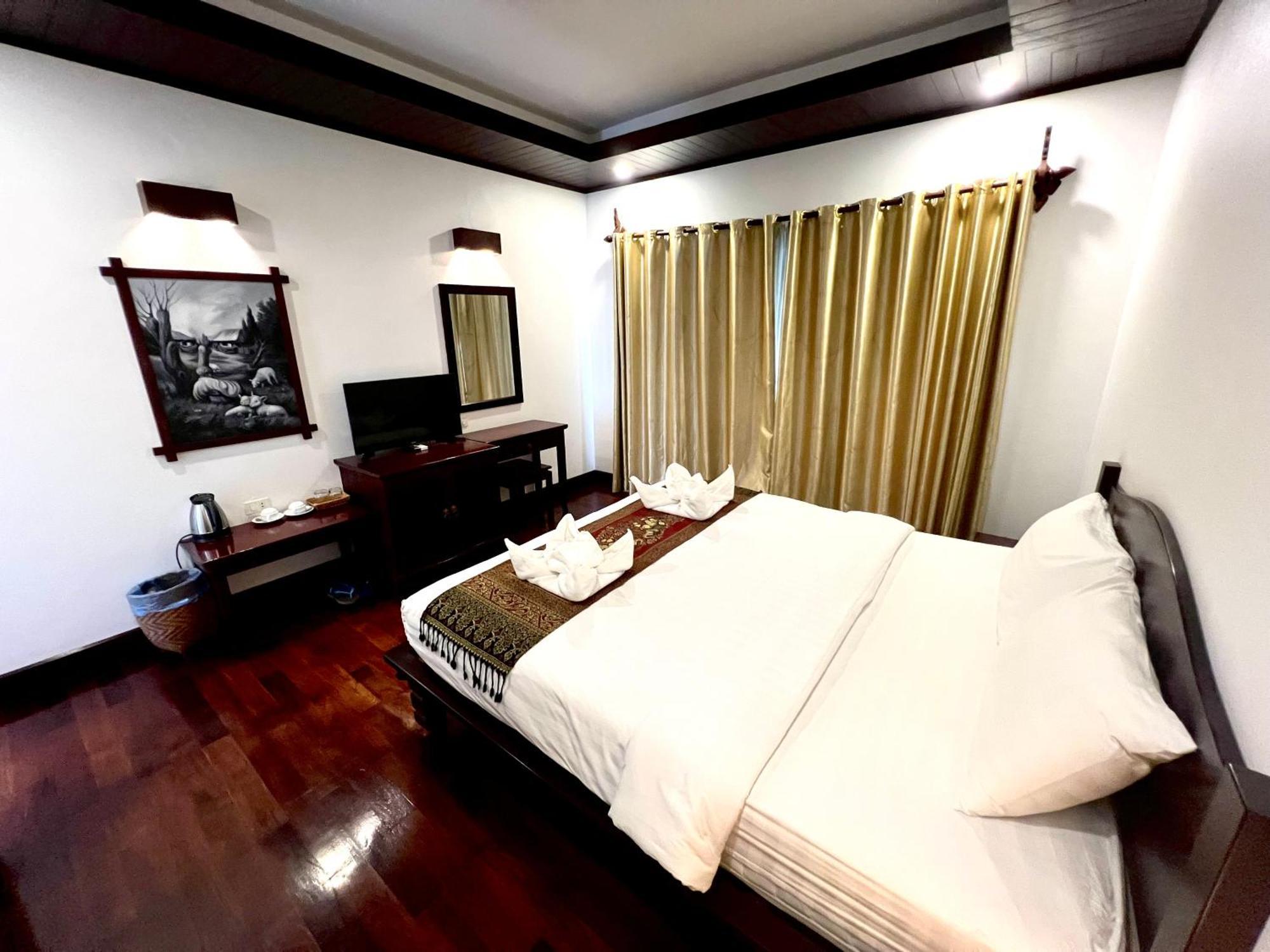 Meuangluang Hotel Луангпхабанг Экстерьер фото