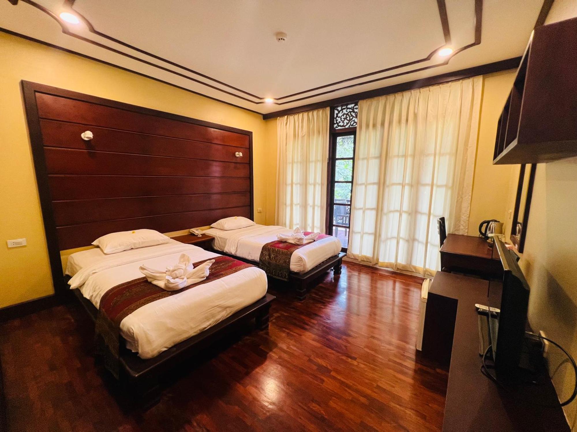 Meuangluang Hotel Луангпхабанг Экстерьер фото